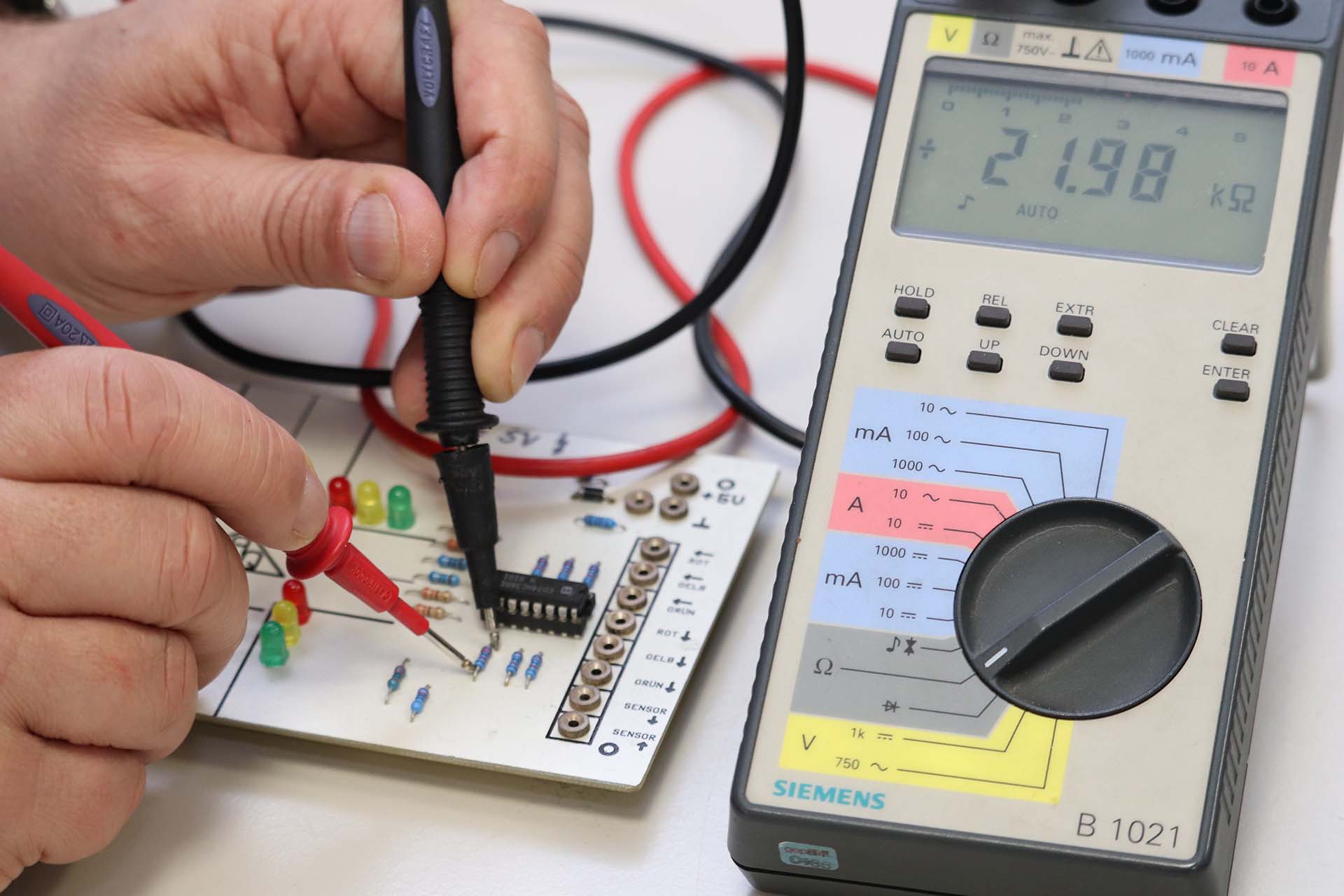 Elektrotechnik/Elektronik